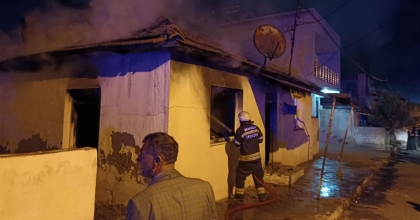 MÜSTAKİL EV ALEV ALEV YANDI