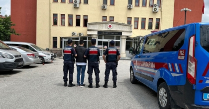 UYUŞTURUCUDAN ARANIYORDU UYUŞTURUCUYLA YAKALANDI  