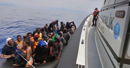 YUNANİSTAN’IN ÖLÜME İTTİĞİ 46 GÖÇMEN KURTARILDI  