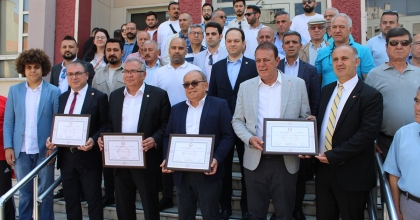 CHP AYDIN VEKİLLERİ MAZBATALARINI ALDI