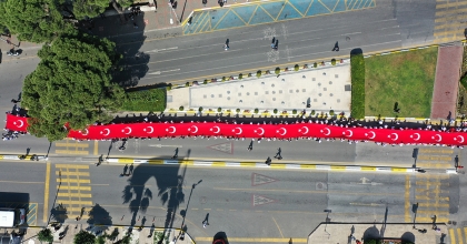 100 METRELİK DEV TÜRK BAYRAĞI