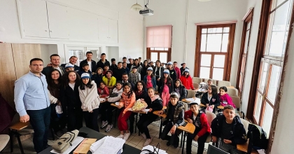 BULDANLI ÖĞRENCİLER, İSTANBUL’UN TARİHİ LİSELERİNİ GEZDİ