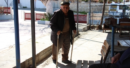 93’LÜK DELİKANLI UZUN YAŞAM FORMÜLÜNÜ AÇIKLADI