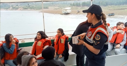 DENİZLİ JANDARMASI DOĞAYI GENÇLERLE KORUYOR