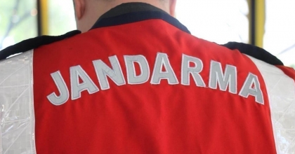 ÇALDIĞI KABLOYU VÜCUDUNA SARMIŞ