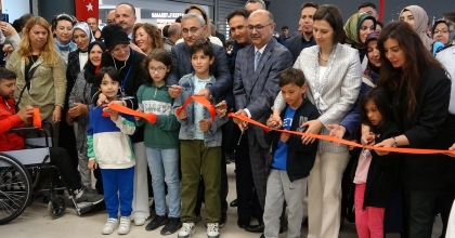 KÜTAHYA ENGELLİ DEPREMZEDELER İÇİN SEFERBER OLDU  