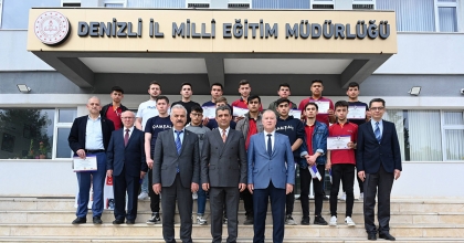 MESLEK LİSESİ ÖĞRENCİLERİ ALMANYA’DA  STAJ YAPTI