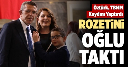 ROZETİNİ OĞLU TAKTI