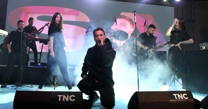 AKÇIL GENÇLERİ COŞTURDU