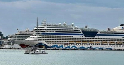 4 KRUVAZİYERLE 8 BİN TURİST GELDİ