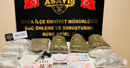 ARAÇTAN 7,5 KİLO UYUŞTURUCU ÇIKTI