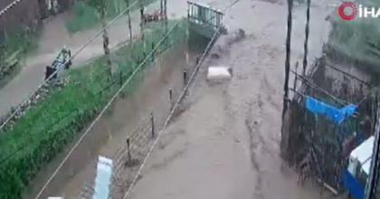 SEL SULARI BUZDOLABI VE ÇAMAŞIR MAKİNESİ BÖYLE SÜRÜKLEDİ