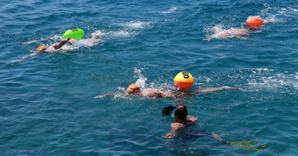 16 ÜLKEDEN 193 SPORCU 7.1 KİLOMETRELİK BARIŞ VE DOSTLUĞA KULAÇ ATTI