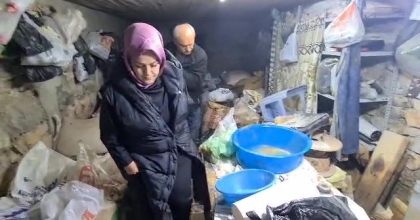 VEKİL ÜN KOMŞULARINA DESTEK OLDU