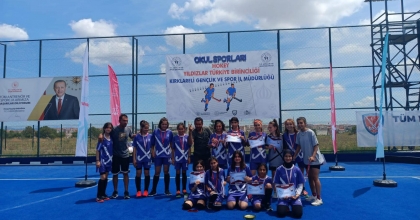 HOKEYİN PERİLERİ TÜRKİYE İKİNCİSİ