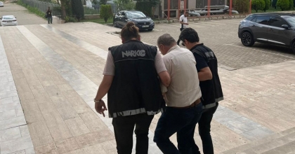 AVUKAT CEZAEVİNE UYUŞTURUCU SOKARKEN YAKALANDI