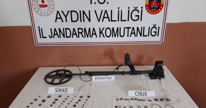 EVİNİ TARİHİ ESER MÜZESİNE DÖNDÜRMÜŞ