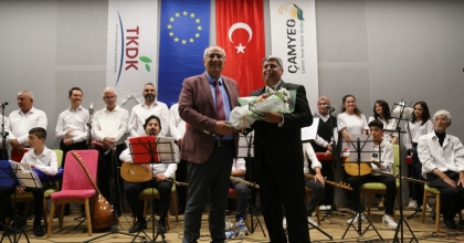 AŞIK VEYSEL ŞİİRLERİYLE ANILDI