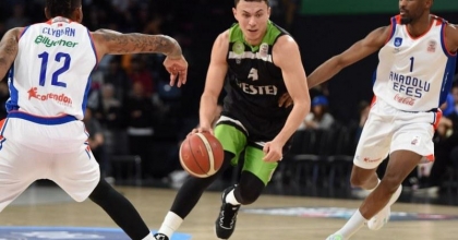 PAKO CRUZ BİR SEZON DAHA MANİSA BBSK'DA