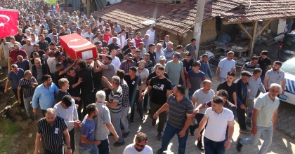 UŞAK ŞEHİDİNİ SON YOLCULUĞUNA UĞURLADI