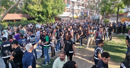 LGBT YÜRÜYÜŞÜNE POLİS MÜDAHALESİ! 50'Yİ AŞKIN GÖZALTI