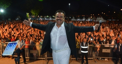 BÜLENT SERTTAŞ BAYRAMDA DİDİM'DE SEVENLERİYLE BULUŞUYOR