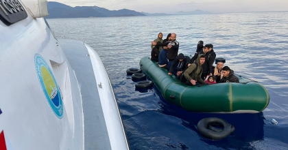 DATÇA'DA 34 GÖÇMEN KURTARILDI, 17 GÖÇMEN YAKALANDI