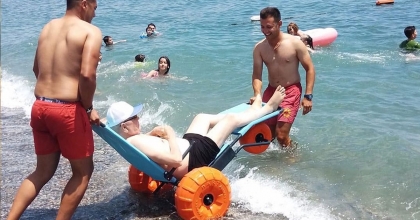 DENİZ KEYFİ ENGEL TANIMIYOR