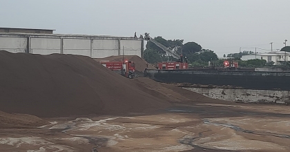 PRİNA FABRİKASINDA ÇIKAN YANGIN, BÜYÜMEDEN SÖNDÜRÜLDÜ  