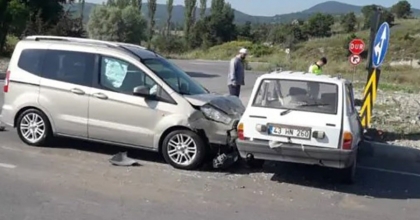 TAVŞANLI'DA TRAFİK KAZASI: 5 YARALI