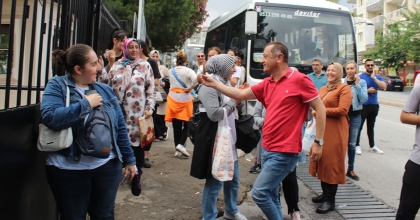 UNUTKAN ADAYIN YARDIMINA BAŞKA BİR ADAYIN VELİSİ KOŞTU 