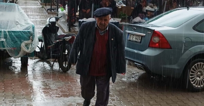 AFYONKARAHİSAR’DA SAĞANAK ETKİLİ OLDU