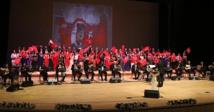 100 KİŞİLİK DEV KORODAN İSTANBUL, İZMİR VE DENİZLİ ŞARKILARI