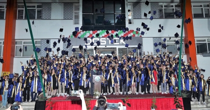 DOSTEK KOLEJİ 205 MEZUNUNU UĞURLADI