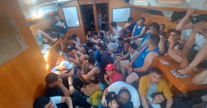 86 DÜZENSİZ GÖÇMEN YAKALANDI: 2 GÖZALTI   