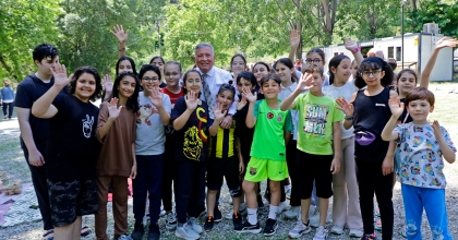 BAŞKAN KEPENEK,  ÇOCUKLARLA BİR ARAYA GELDİ