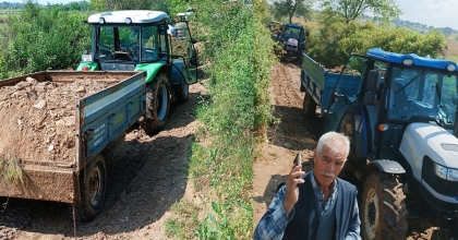 KAPANAN YOLU İMECE İLE AÇTILAR