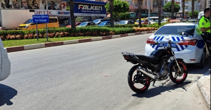 TAKMADIĞI KASK BAŞINA DERT OLDU, 19 BİN 438 TL CEZA YEDİ