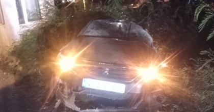 OTOMOBİL İSTİNAT DUVARINDAN AŞAĞI DÜŞTÜ: 1 ÖLÜ