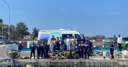 KUŞADASI'NDA DİP TEMİZLİĞİ