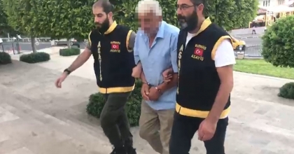 EVİNDEN CEPHANELİK ÇIKT AMA O 