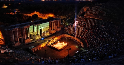 2 BİN YILLIK AMFİ TİYATRO YENİDEN CANLANDI