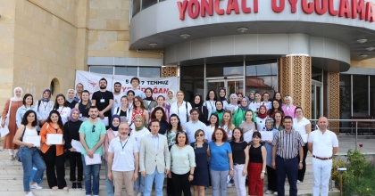 48 SAĞLIK ÇALIŞANINA NRP EĞİTİMİ