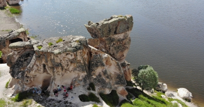 EMRE GÖLÜ TURİSTLERİN İLGİ ODAĞI