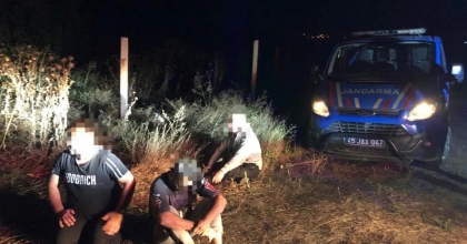 KORUMA ALTINDAKİ MOZİK ÇEVRESİNDE KAÇAK KAZI YAPTILAR