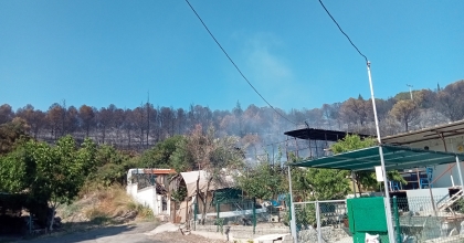 ORMAN YANGININDA BİR EV KÜLE DÖNDÜ