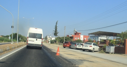 ÇÖL SICAKLARI ASFALT ERİTTİ