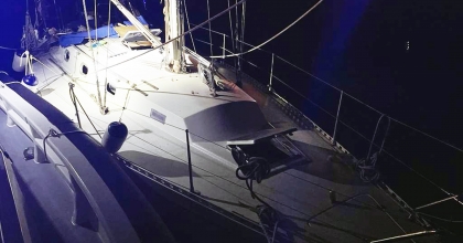 YELKENLİ TEKNEDE 13 GÖÇMEN YAKALANDI