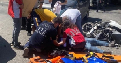 PANELVAN ARAÇLA ÇARPIŞAN KURYE HAYATINI KAYBETTİ