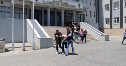 TEFECİ OPERASYONUNDA 2 TUTUKLAMA